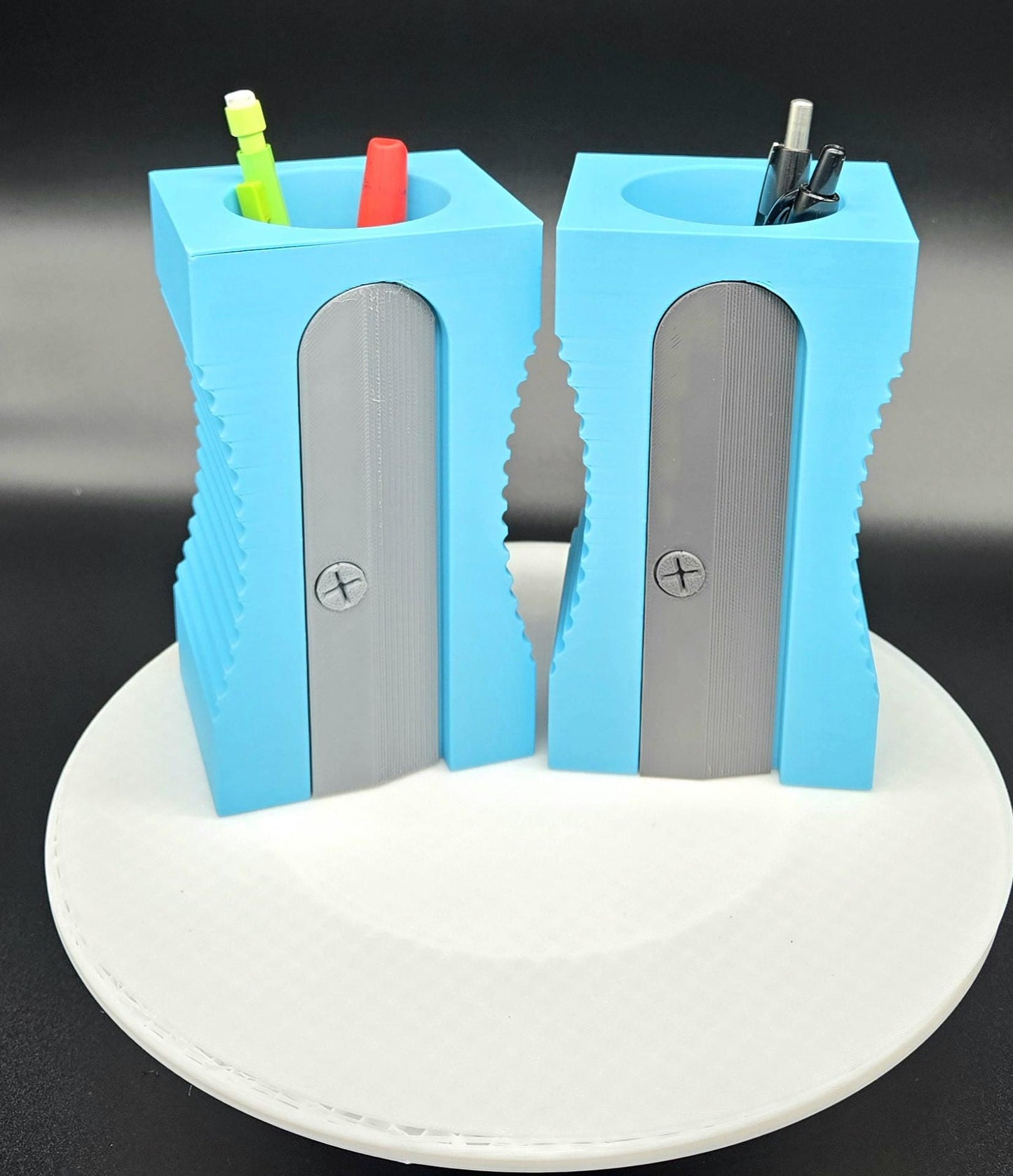 Giant Pencil Sharpener Organizer – Funny Pencil Holder, Novelty Desk Accessory, Teacher Gift, 3D Printed Office Decor